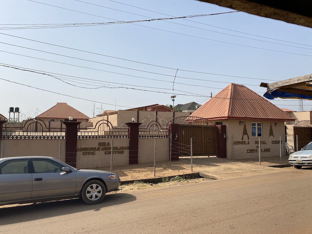 OBA ADEKUNLE AROMOLARAN CIVIC CENTRE || EVENT CENTRE IN ILESA photo 3